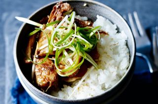 Slow cooker Asian chicken thighs