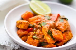 Low-calorie chicken tikka masala