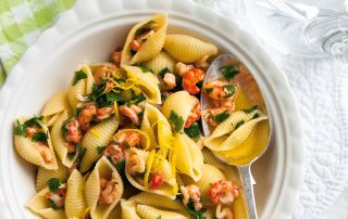 Pasta shells with crayfish