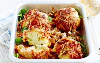 Mini roasted cauliflowers with tomato sauce